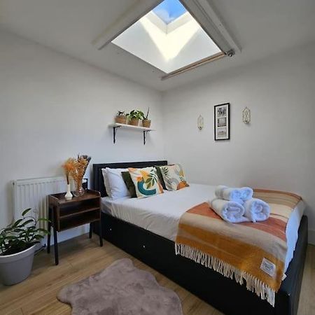 Апартаменти West Kensington Bright Flat Лондон Екстер'єр фото
