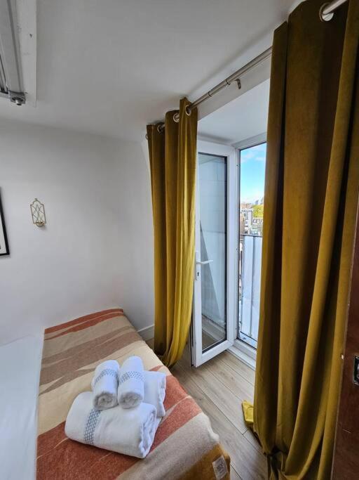 Апартаменти West Kensington Bright Flat Лондон Екстер'єр фото